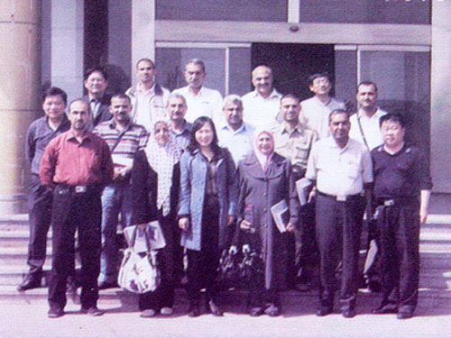 伊拉克V公司生產(chǎn)、技術(shù)人員來(lái)公司培訓(xùn)